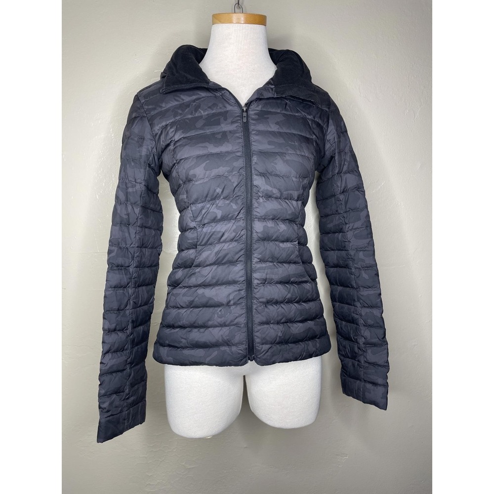 Lululemon Pack It Down Jacket Womens 4 Black Grey Camo Hooded Puffer LW4AWOS